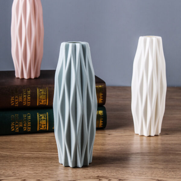 Vase en plastique design - Loka